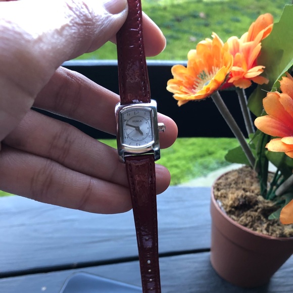 Pre-loved Furla Red Watch - Picture 2 of 5